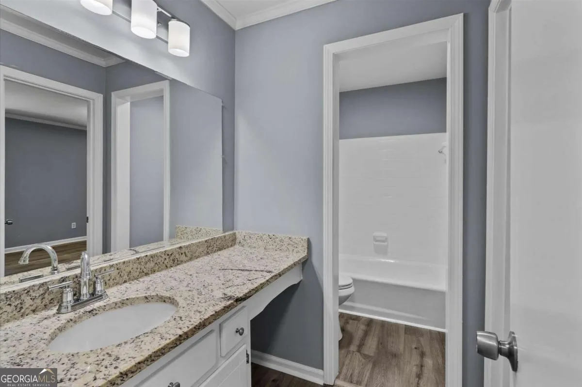 4089 Hickory Nut Dr — photo 14 of 33