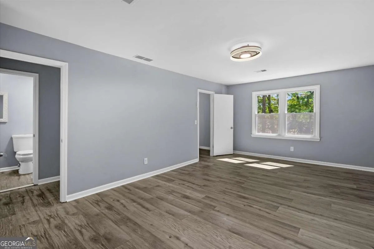 4089 Hickory Nut Dr — photo 19 of 33