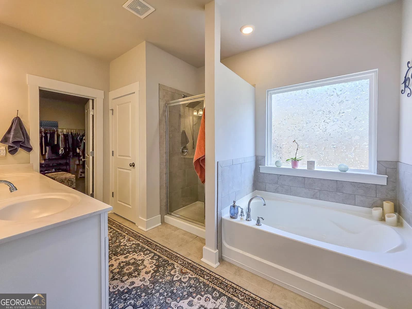 295 Crestbrook Ln — photo 10 of 31
