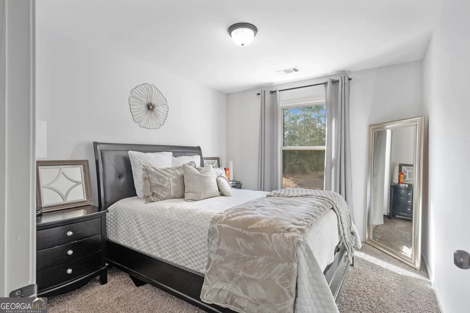 355 Fieldstone Ln — photo 12 of 25