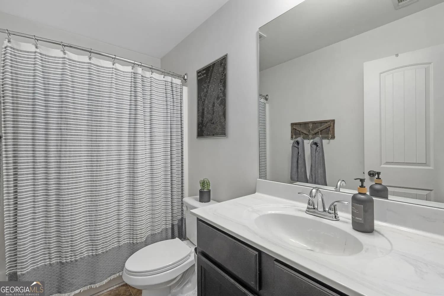 355 Fieldstone Ln — photo 15 of 25