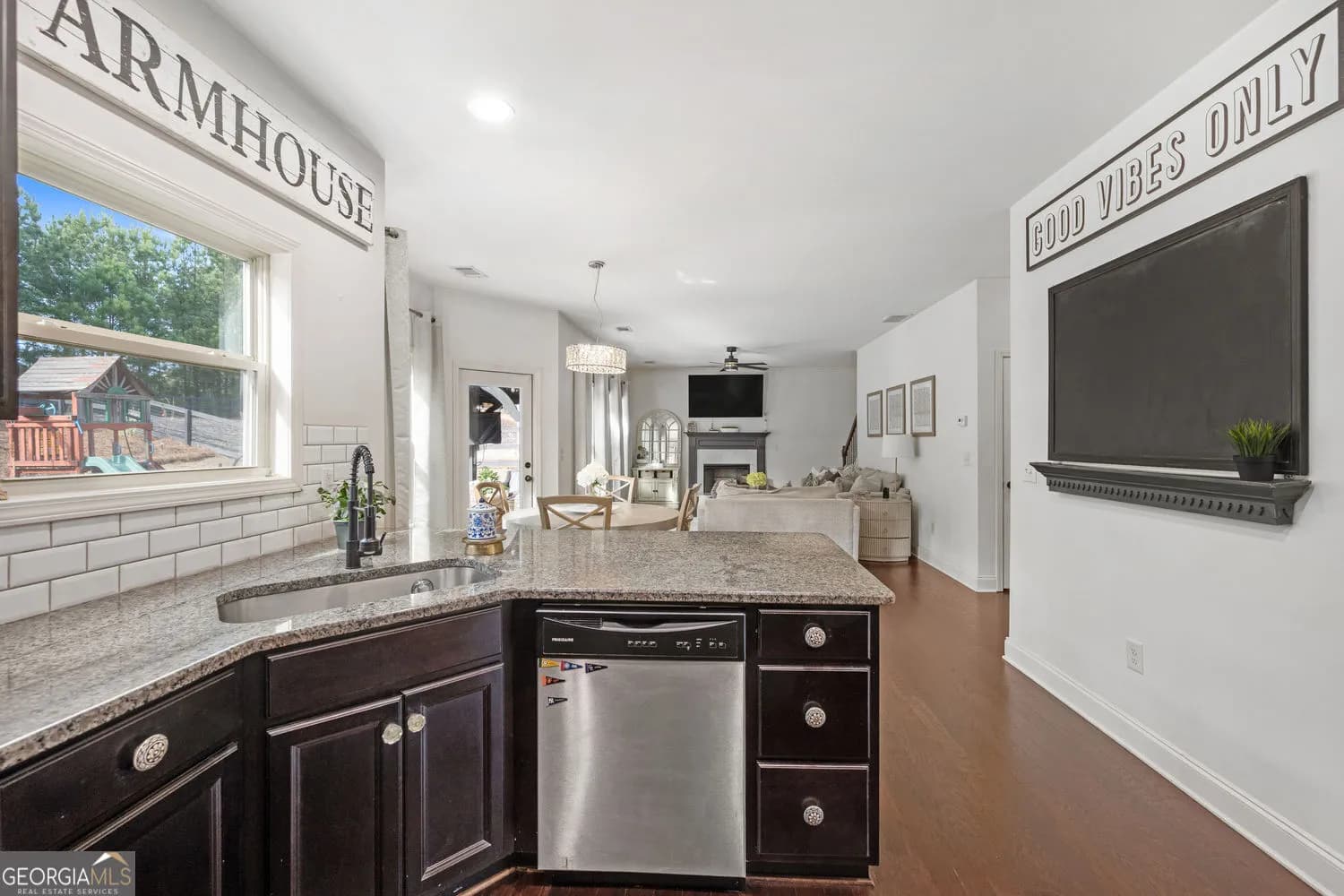 355 Fieldstone Ln — photo 25 of 25