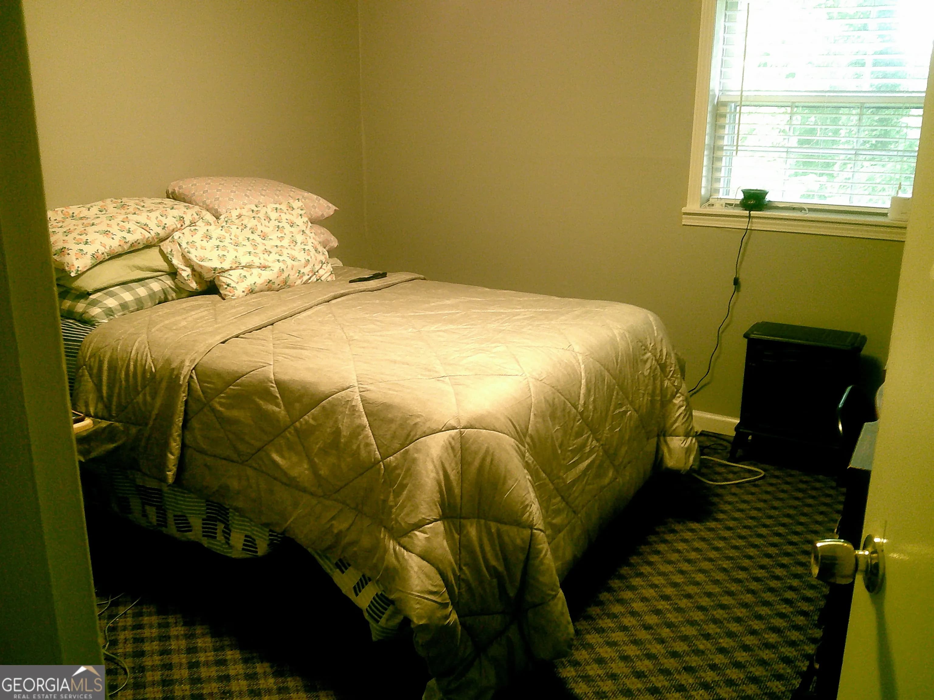 210 Greenwood Ln — photo 32 of 38