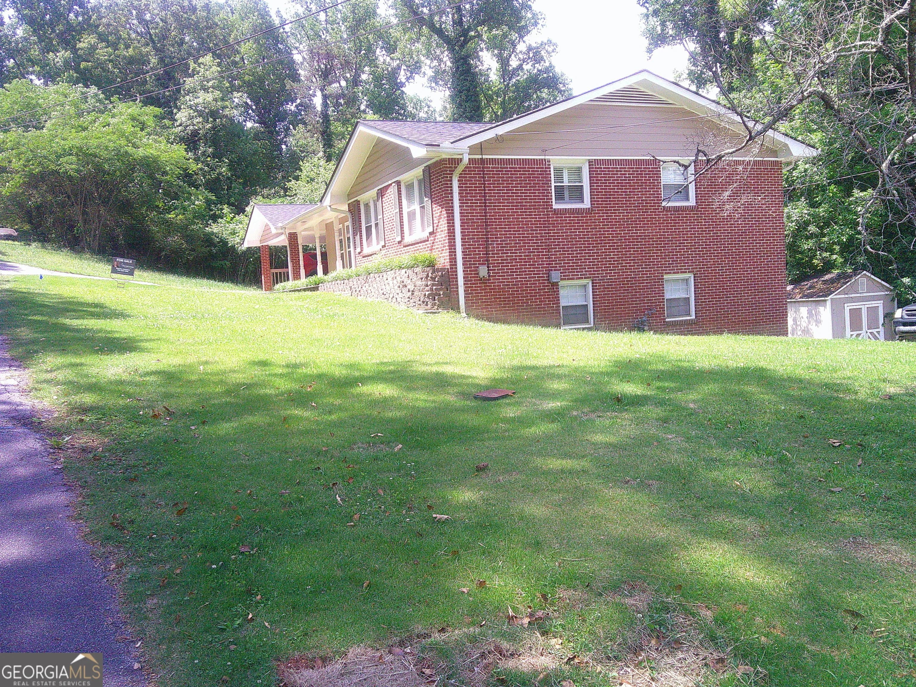 210 Greenwood Ln — photo 6 of 38