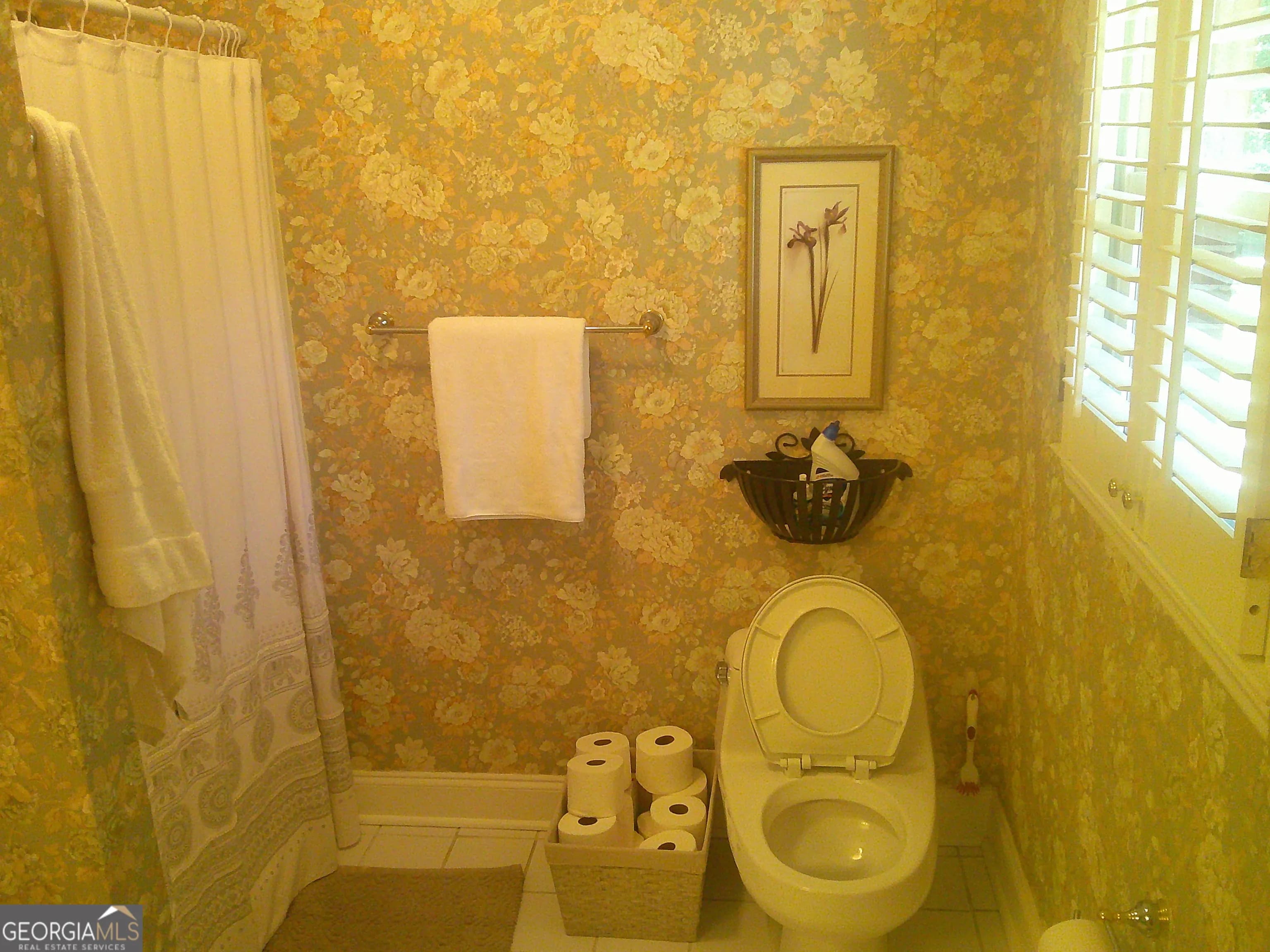 210 Greenwood Ln — photo 7 of 38