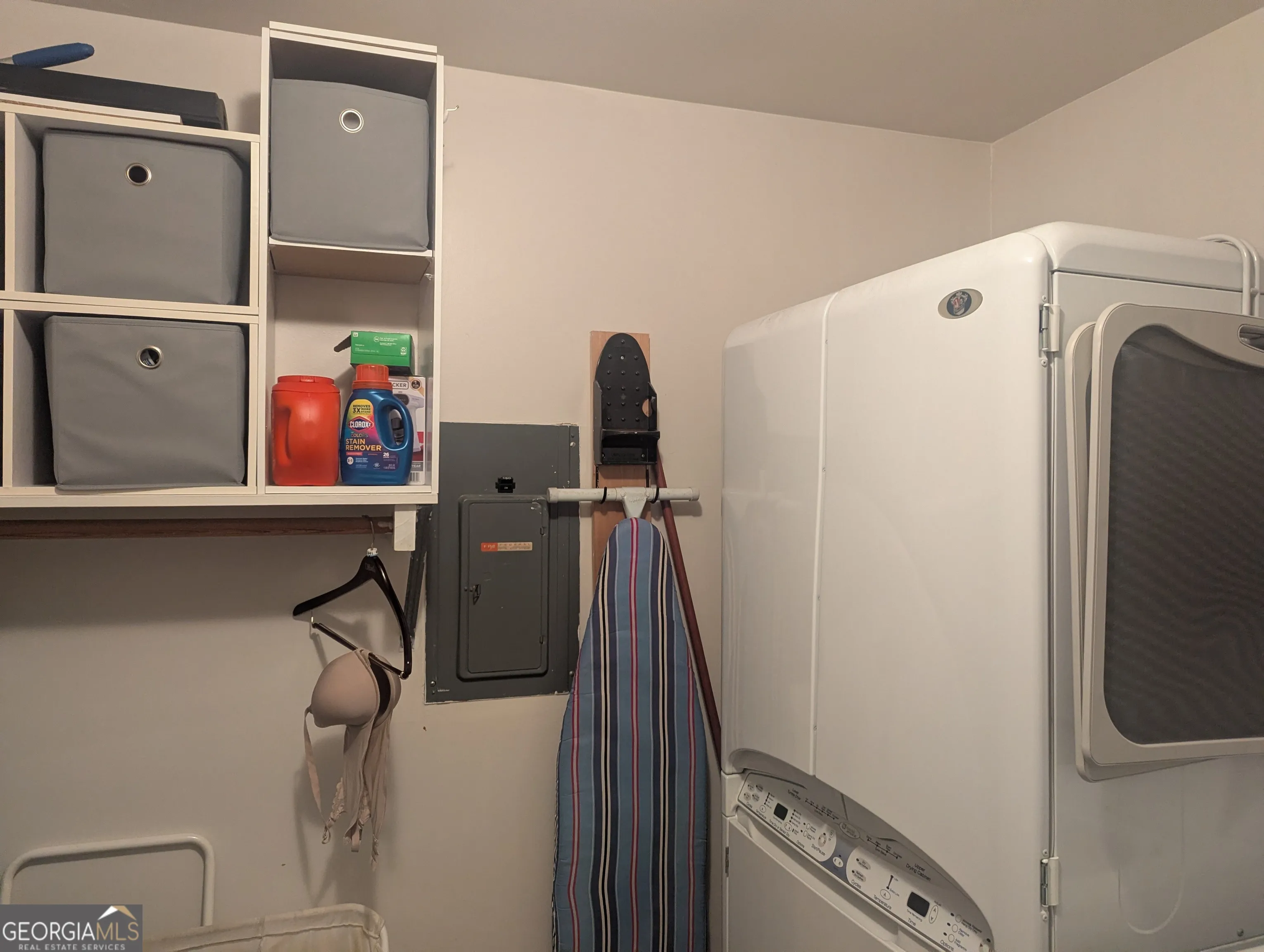210 Greenwood Ln — photo 13 of 38