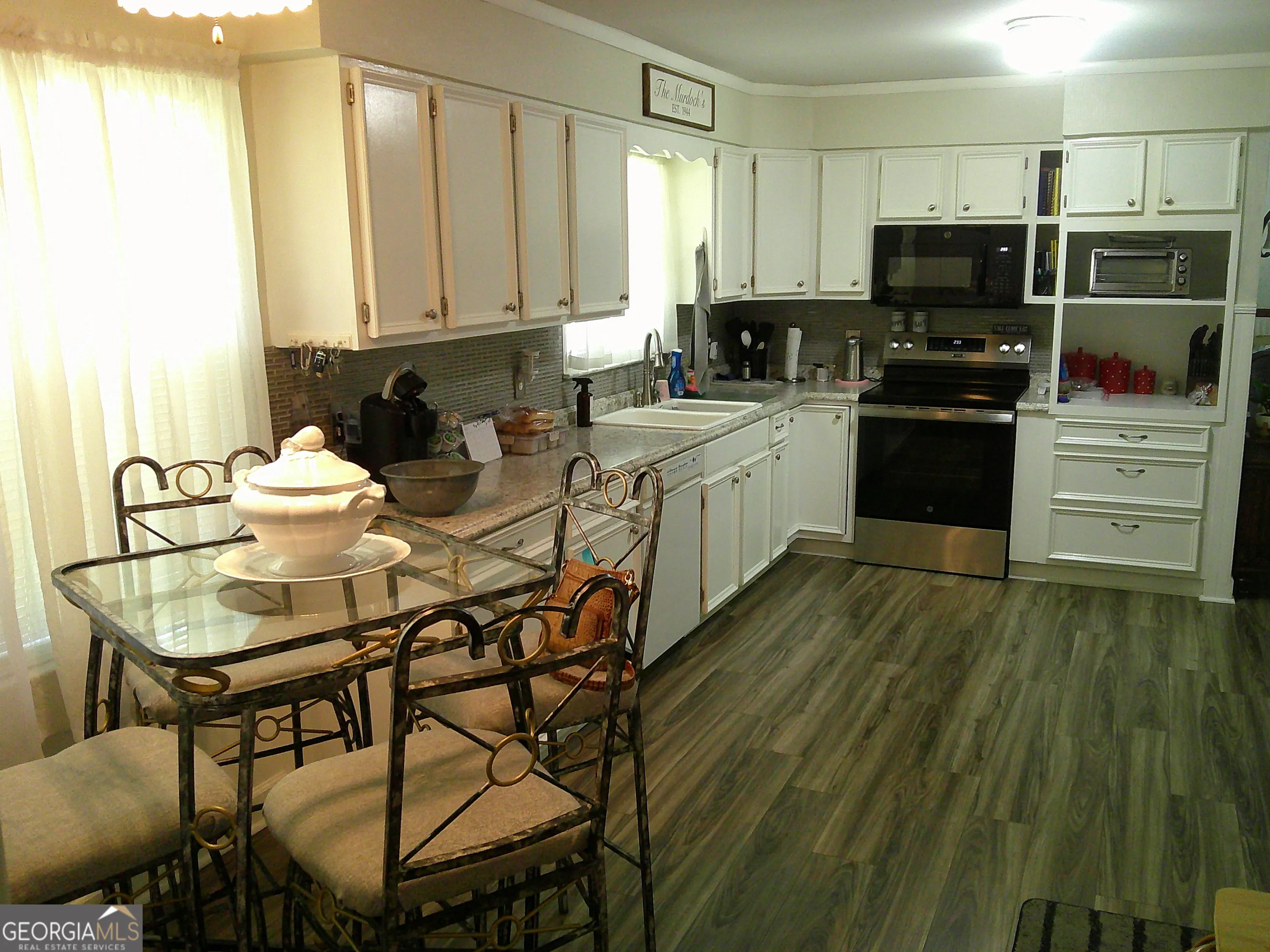210 Greenwood Ln — photo 25 of 38