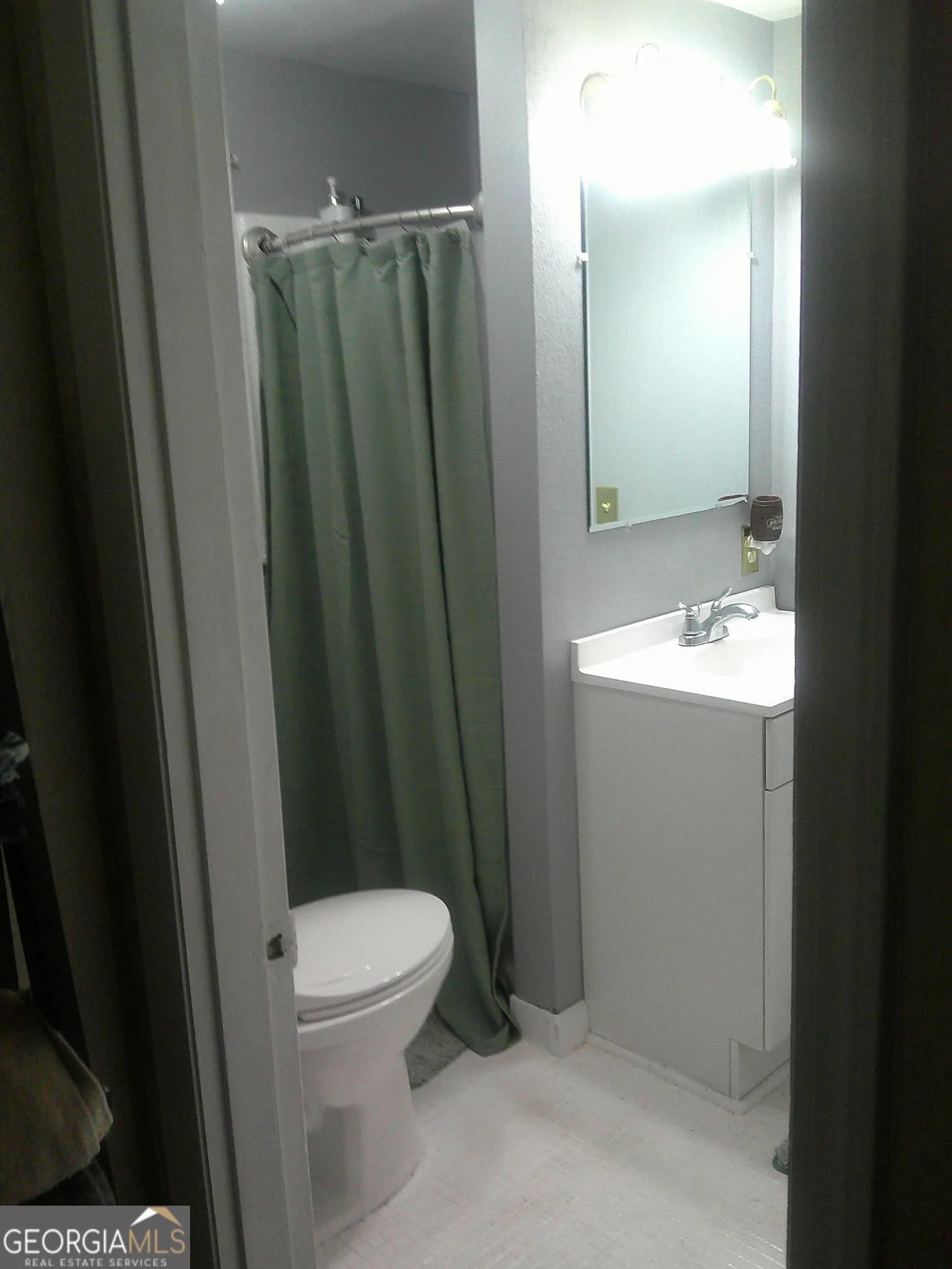 210 Greenwood Ln — photo 10 of 38