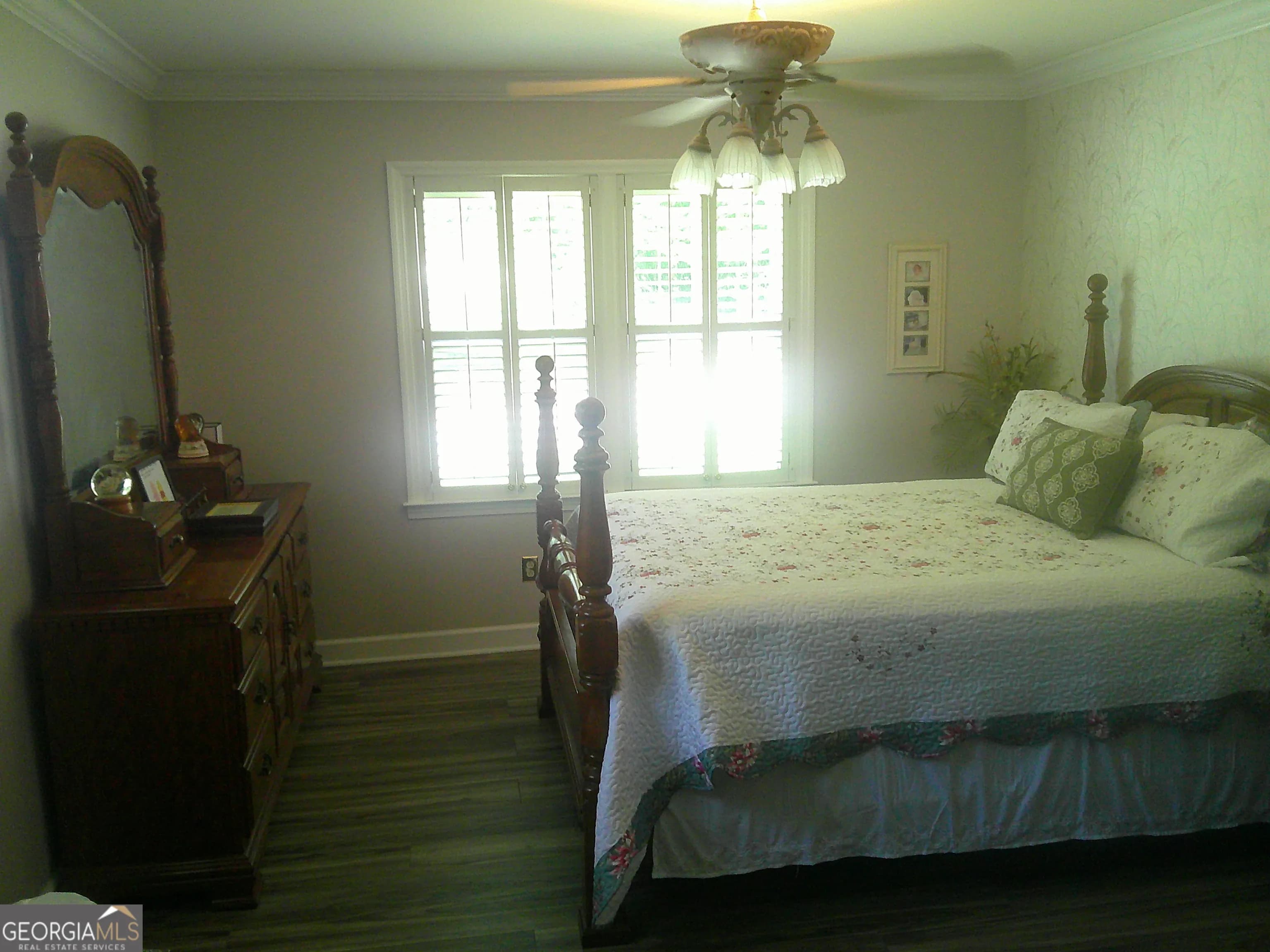 210 Greenwood Ln — photo 17 of 38