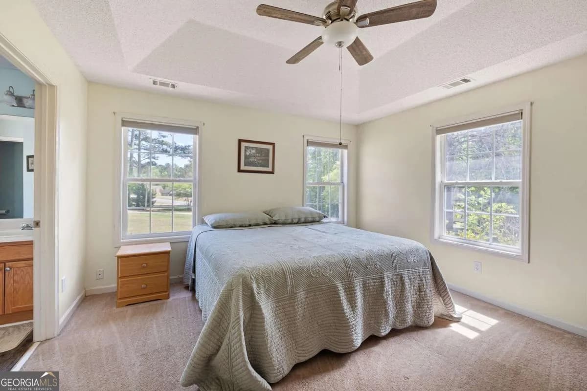 39 Gunnell Rd — photo 6 of 25
