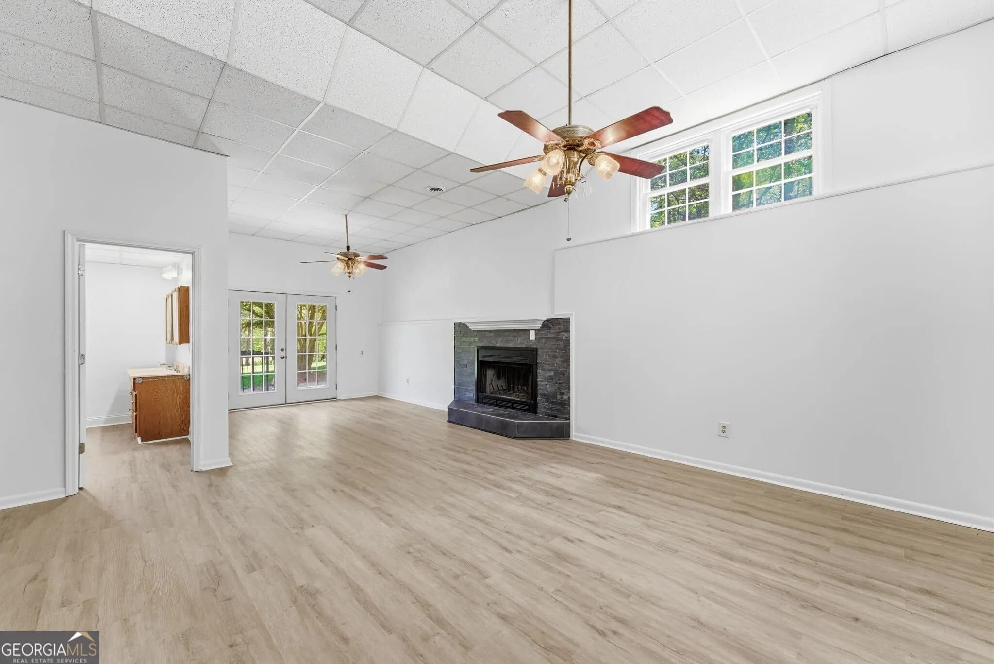 224 Old Franklin St — photo 10 of 60