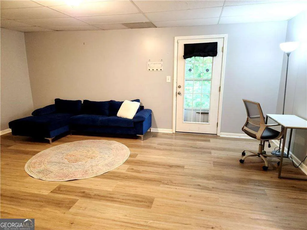 102 Ashbury Dr — photo 9 of 15