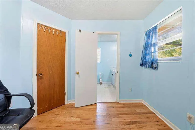 1210 Topaz Ln — photo 15 of 27