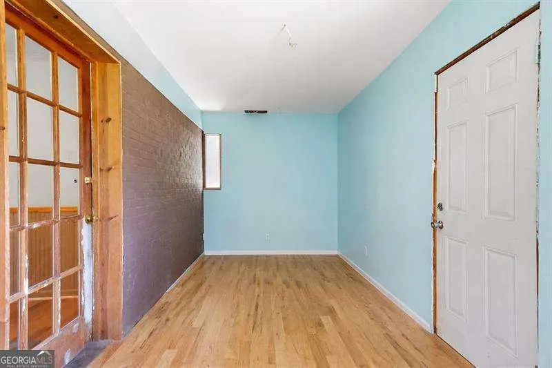 1210 Topaz Ln — photo 9 of 27