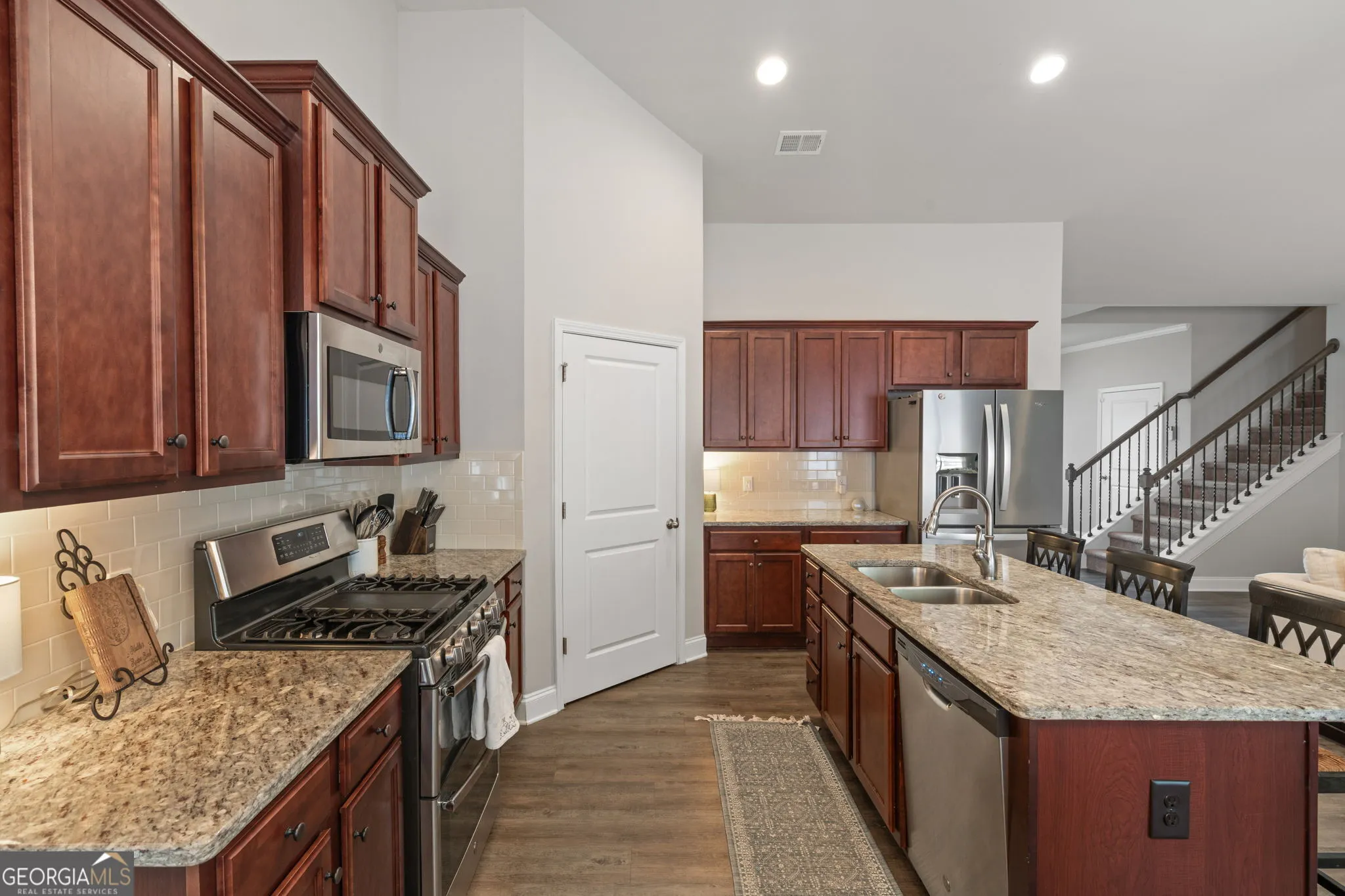 100 Camden Lake Way — photo 9 of 31
