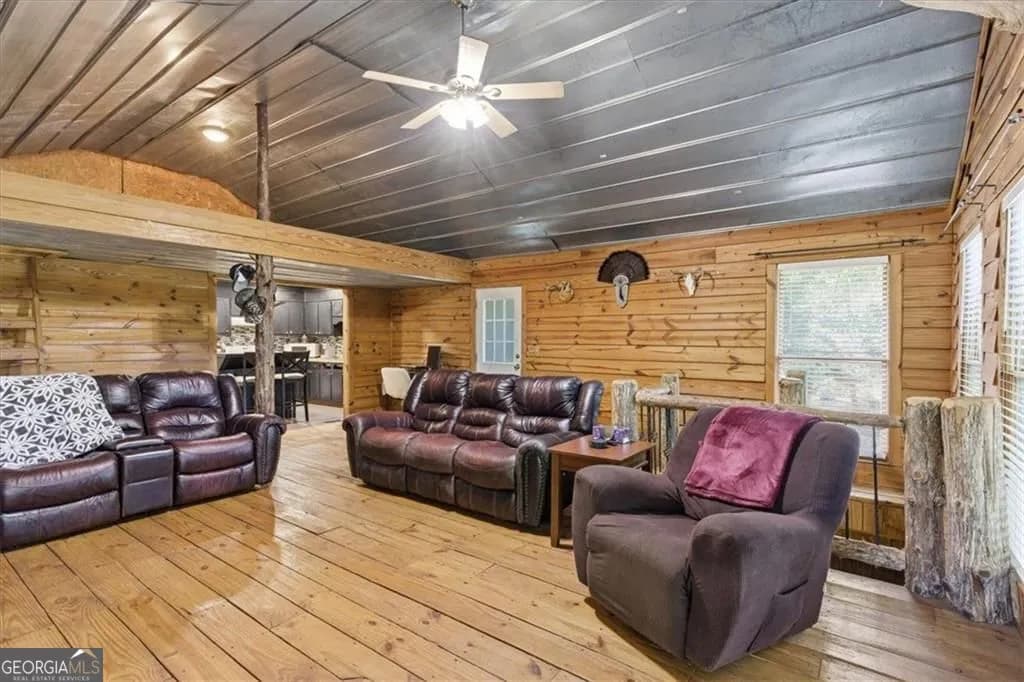 1440 Cochran Ridge Rd — photo 4 of 53
