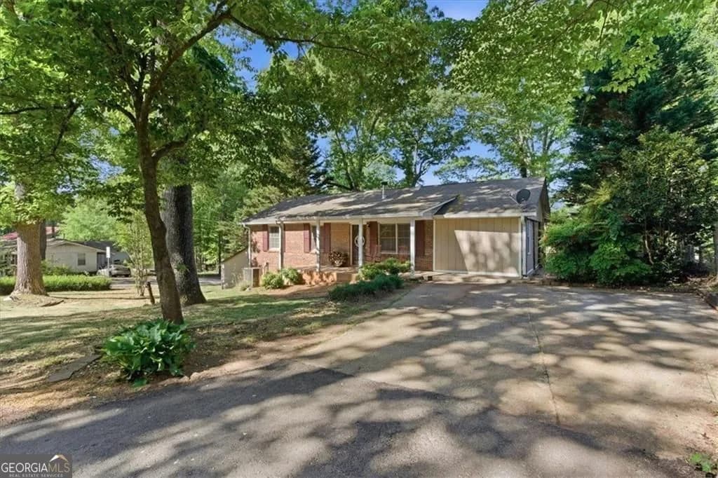 1440 Cochran Ridge Rd — photo 13 of 53