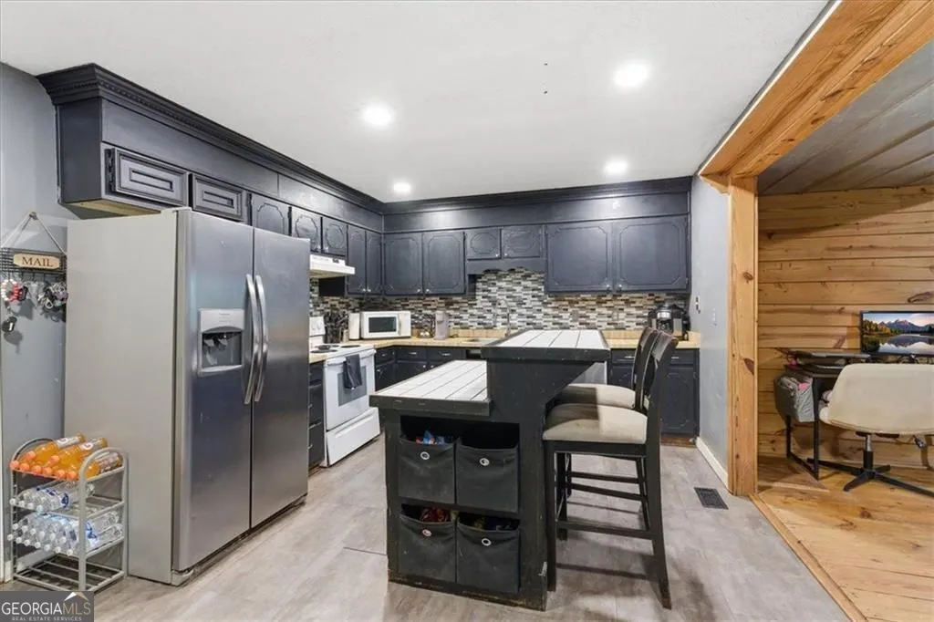 1440 Cochran Ridge Rd — photo 8 of 53