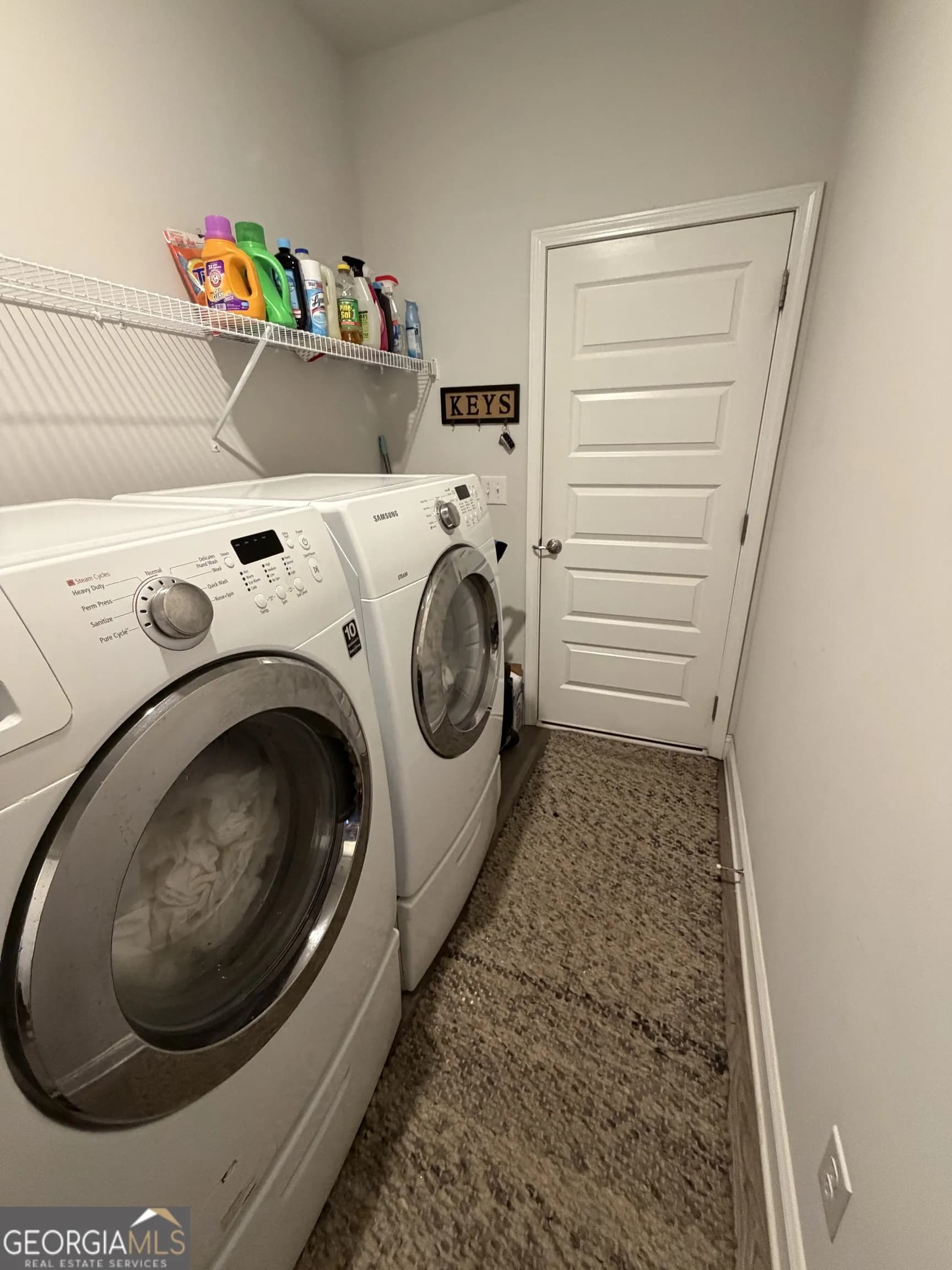 330 Surrey Ct — photo 3 of 15
