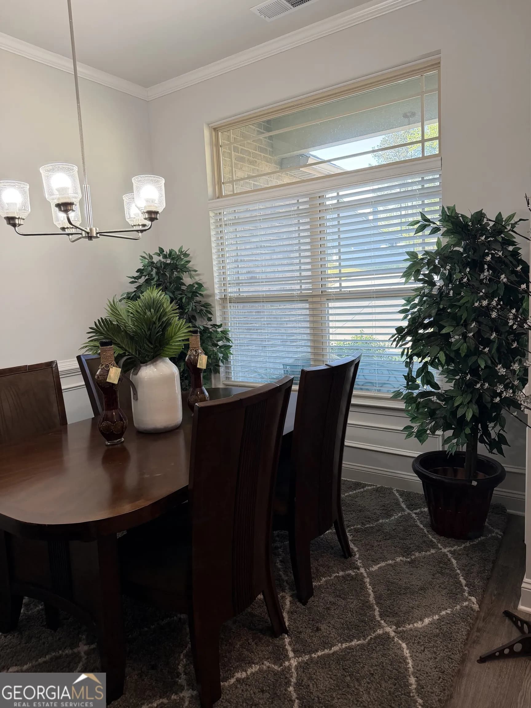 330 Surrey Ct — photo 9 of 15