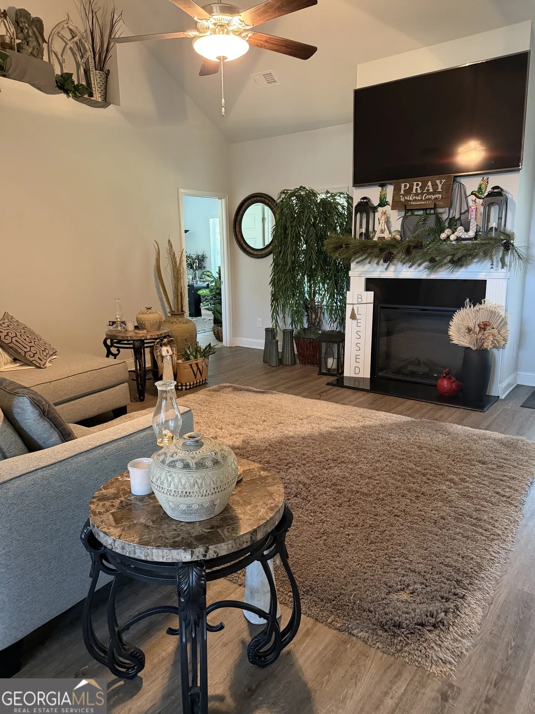 330 Surrey Ct — photo 2 of 15
