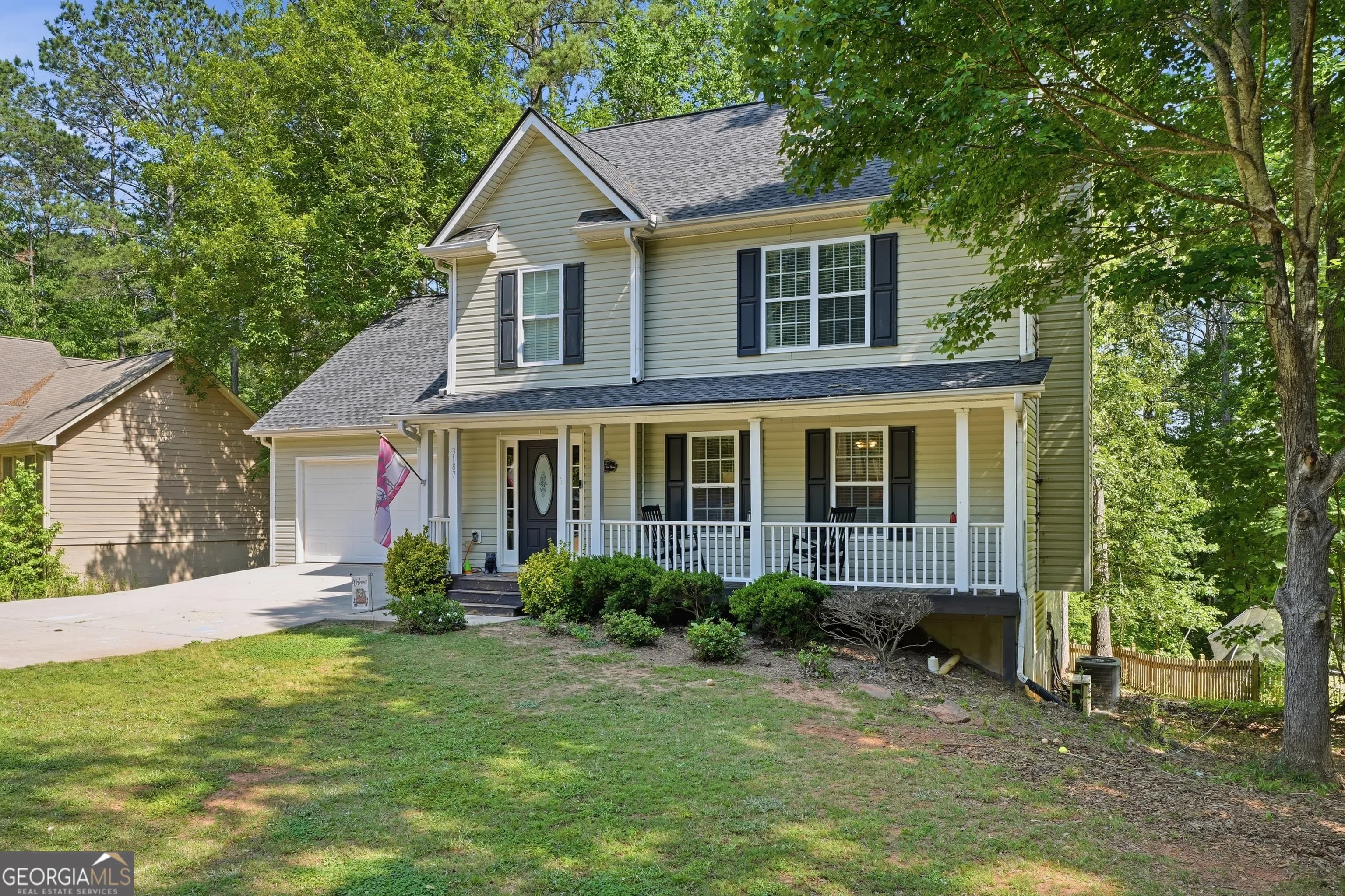 3187 Sweetbriar Dr — photo 13 of 36