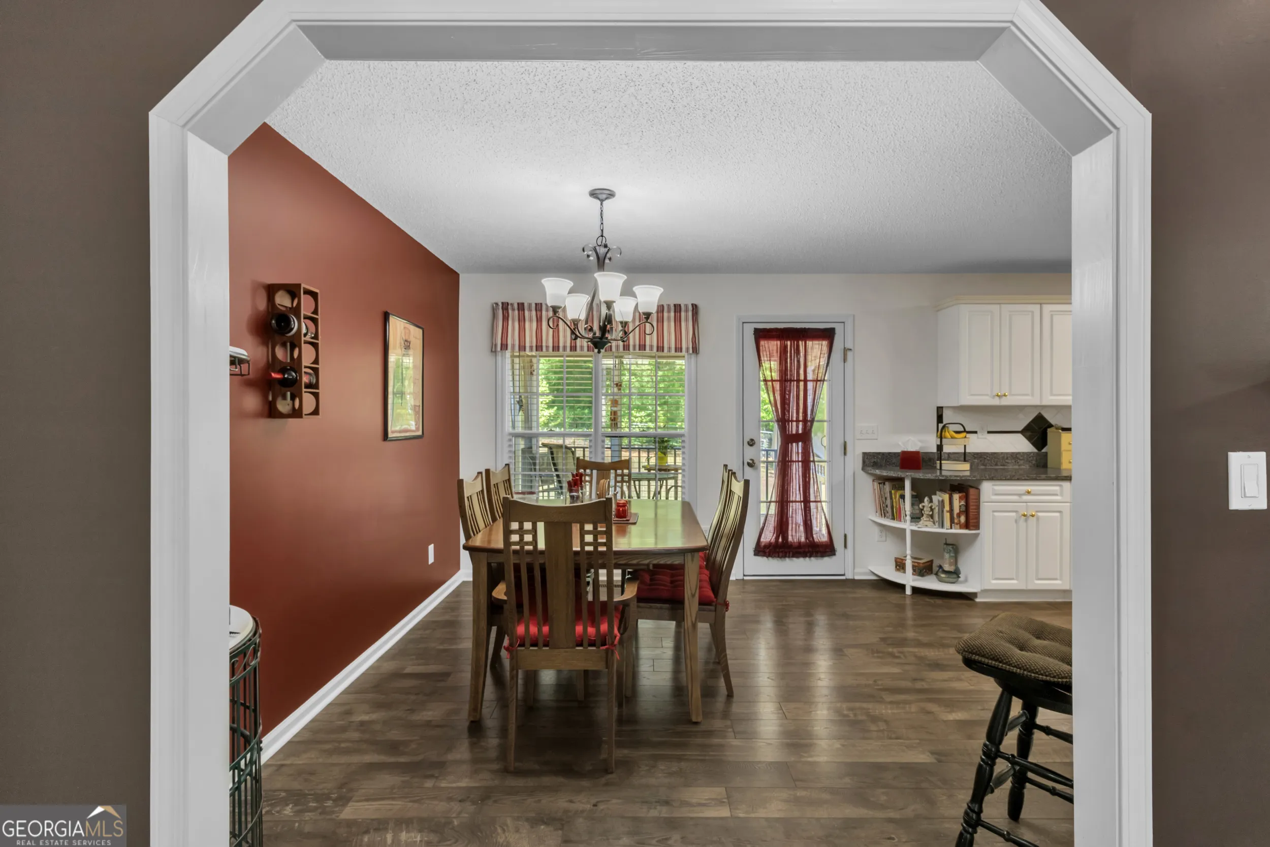 195 Vincent Ct — photo 18 of 39