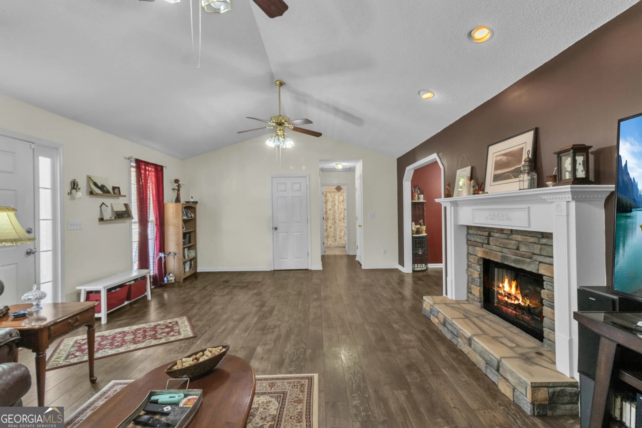 195 Vincent Ct — photo 24 of 39