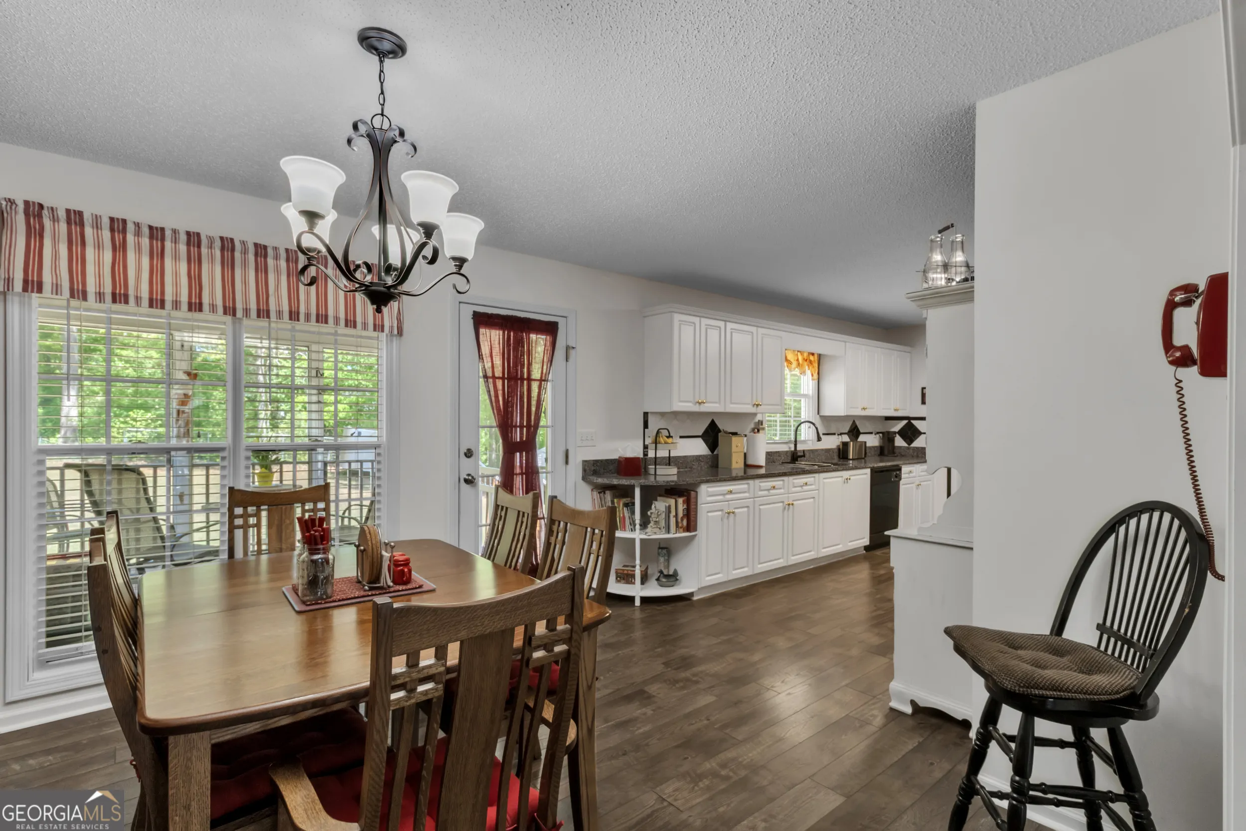 195 Vincent Ct — photo 14 of 39