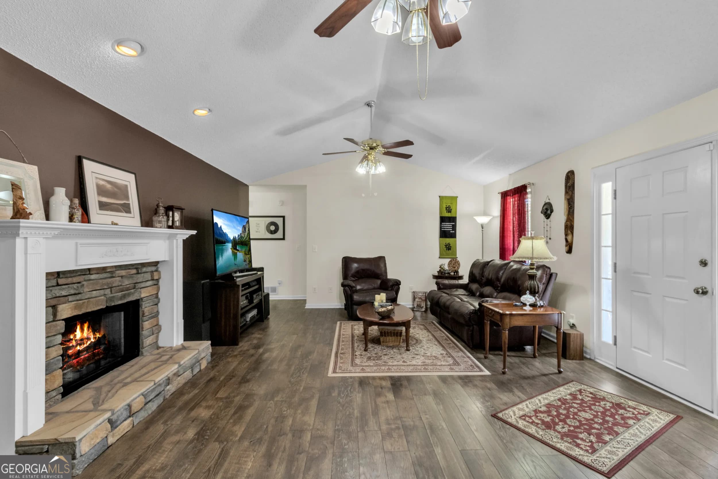 195 Vincent Ct — photo 13 of 39