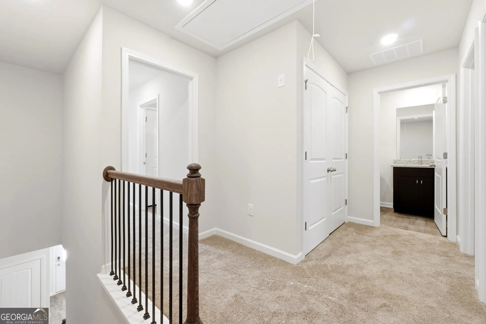 118 Meadowview Dr — photo 15 of 30