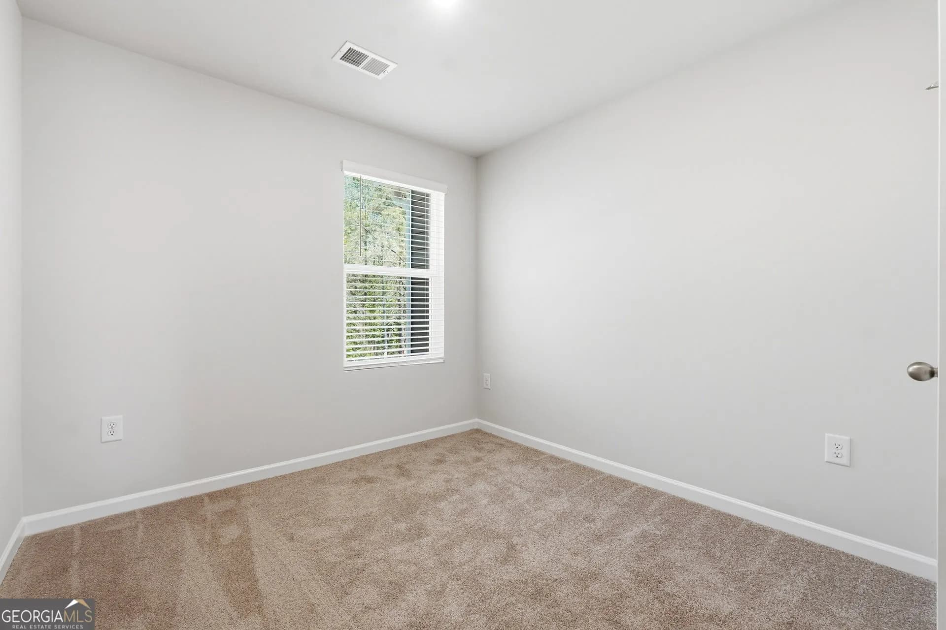118 Meadowview Dr — photo 16 of 30