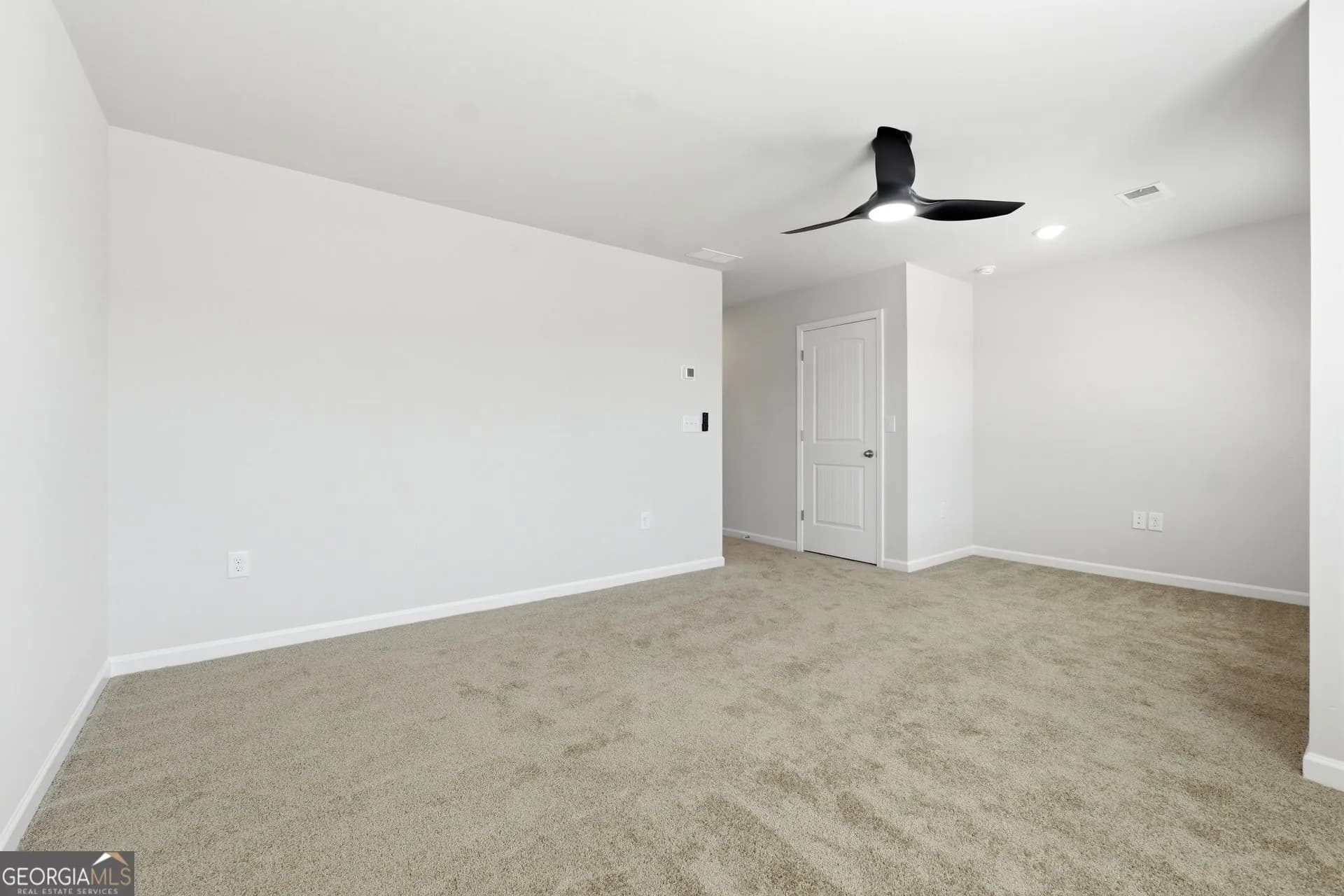 118 Meadowview Dr — photo 10 of 30