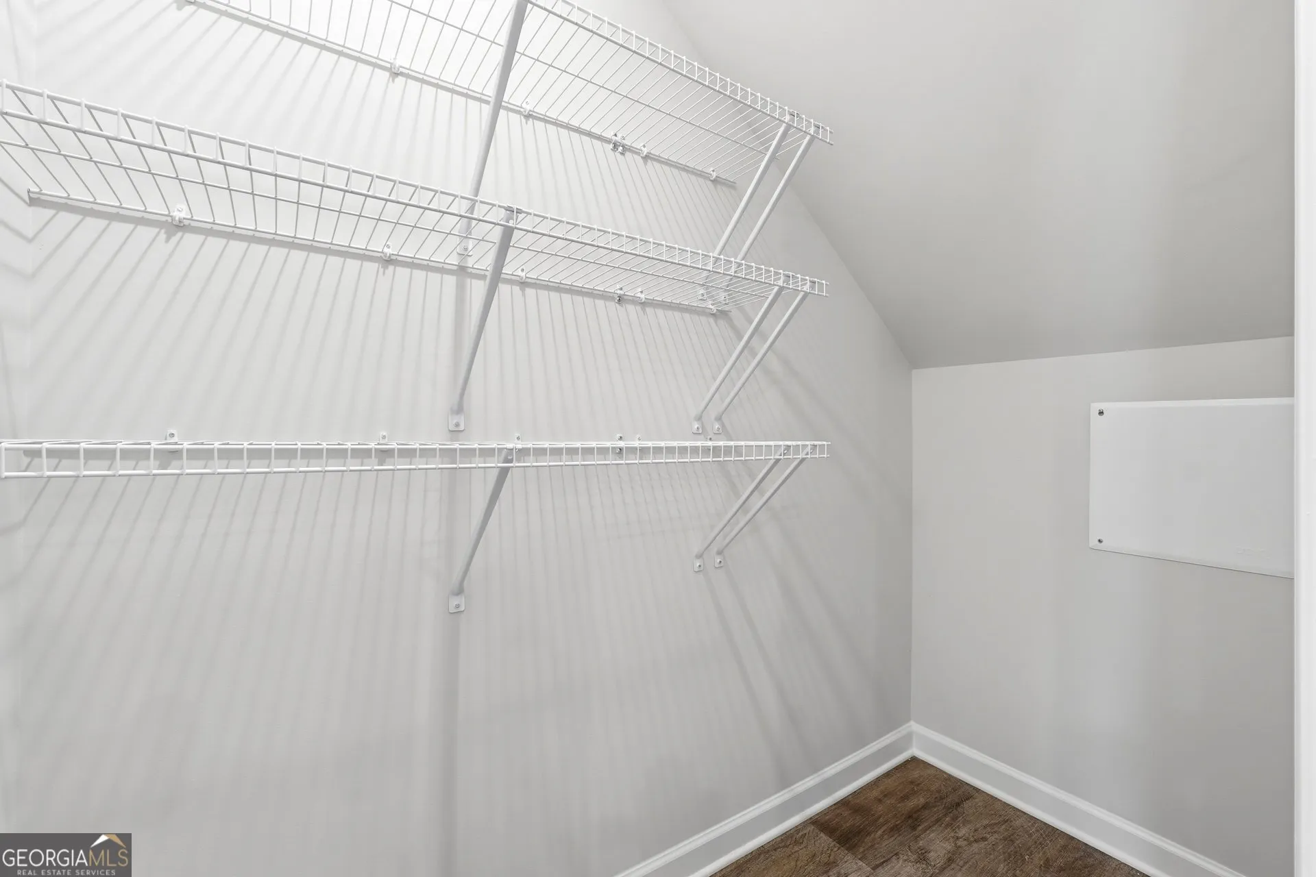 118 Meadowview Dr — photo 14 of 30