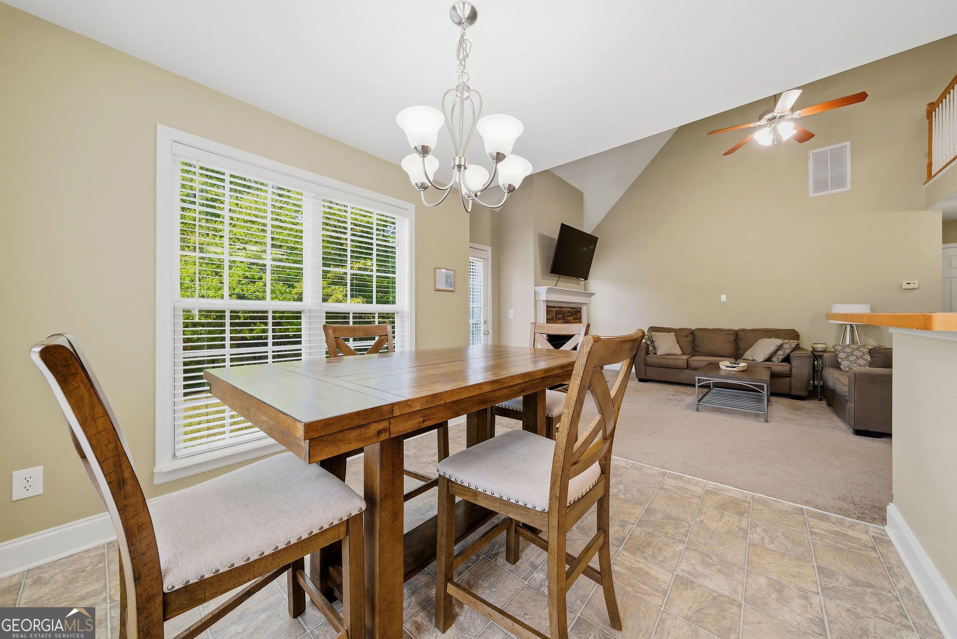 2270 Sharondale Dr — photo 7 of 29