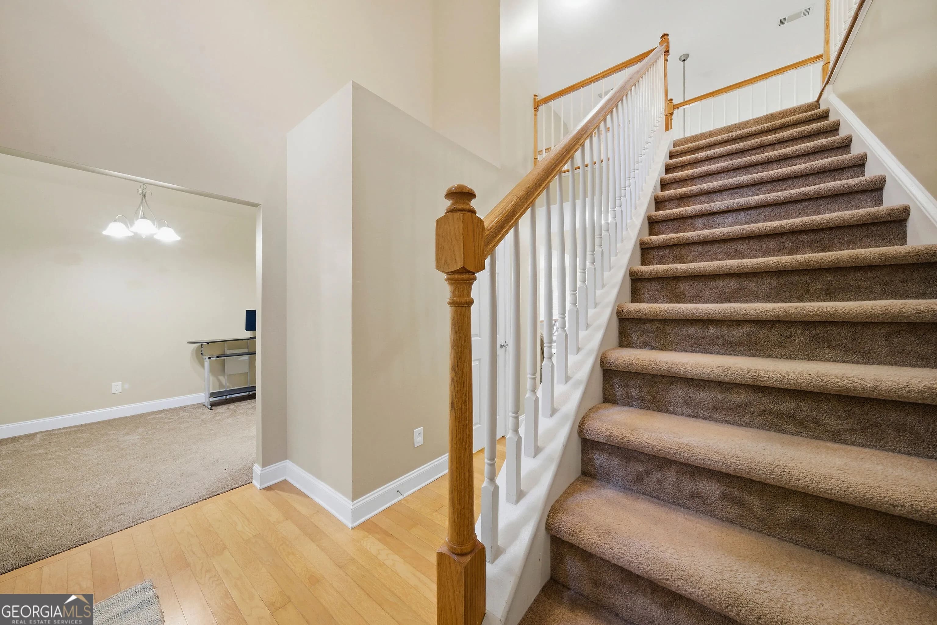 2270 Sharondale Dr — photo 14 of 29