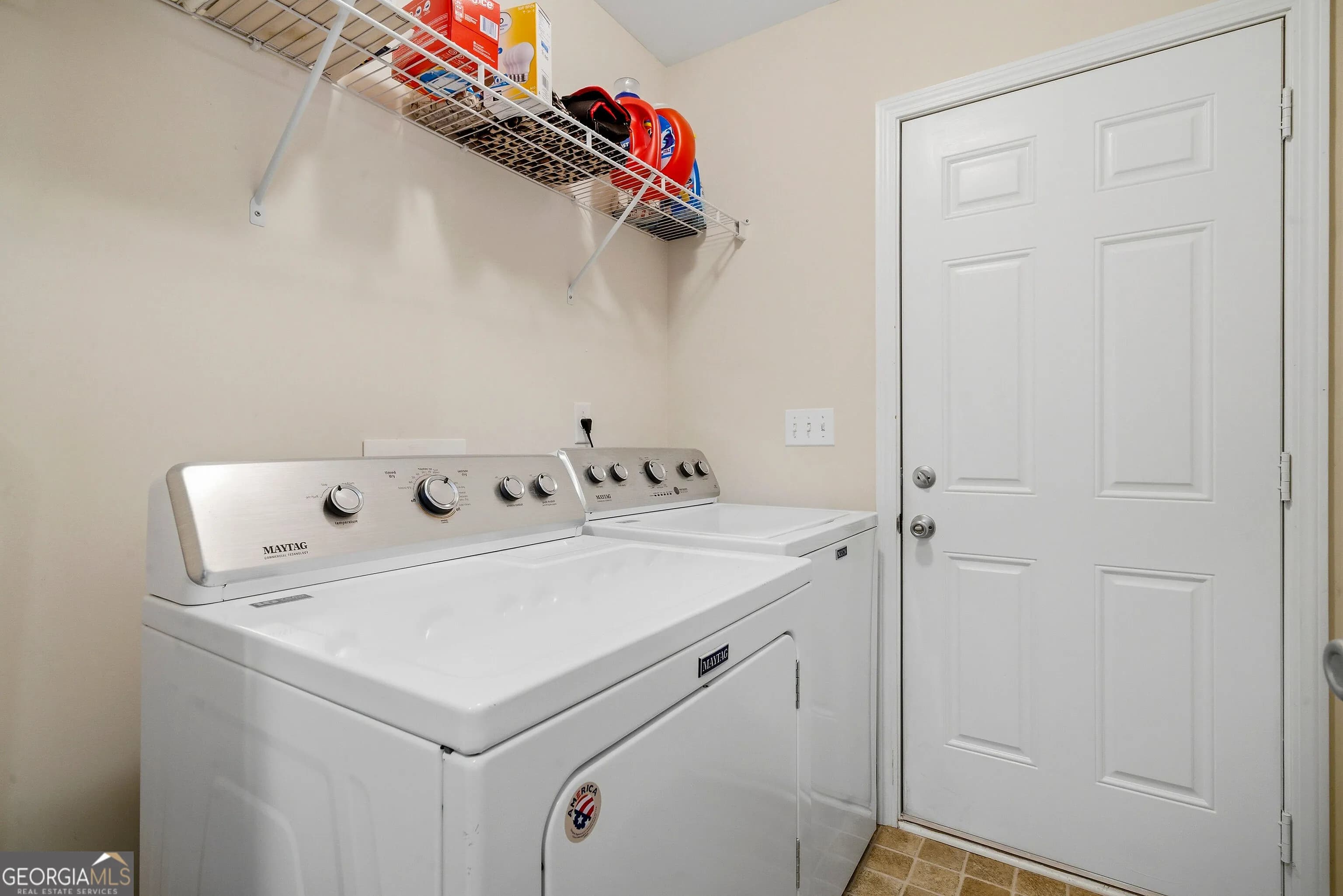 2270 Sharondale Dr — photo 21 of 29