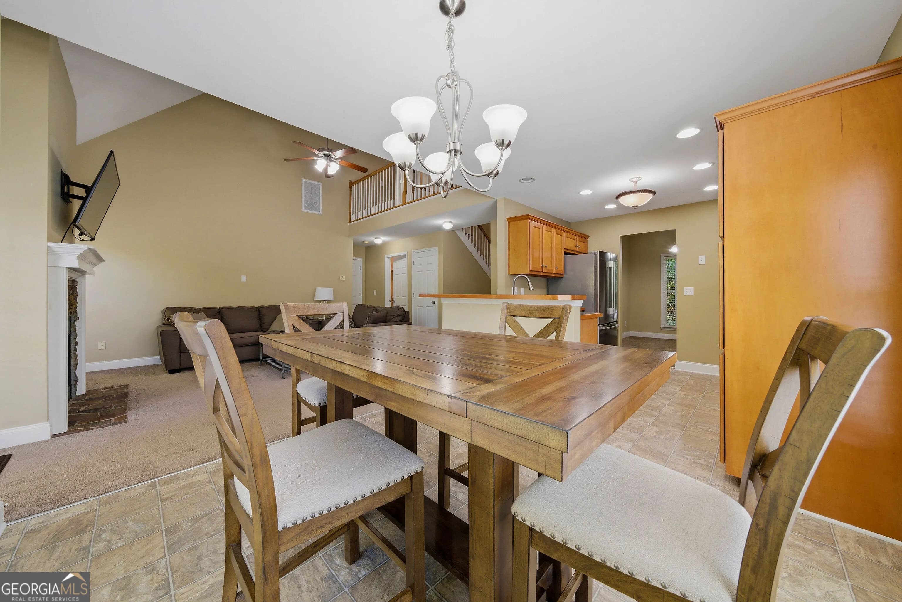 2270 Sharondale Dr — photo 8 of 29