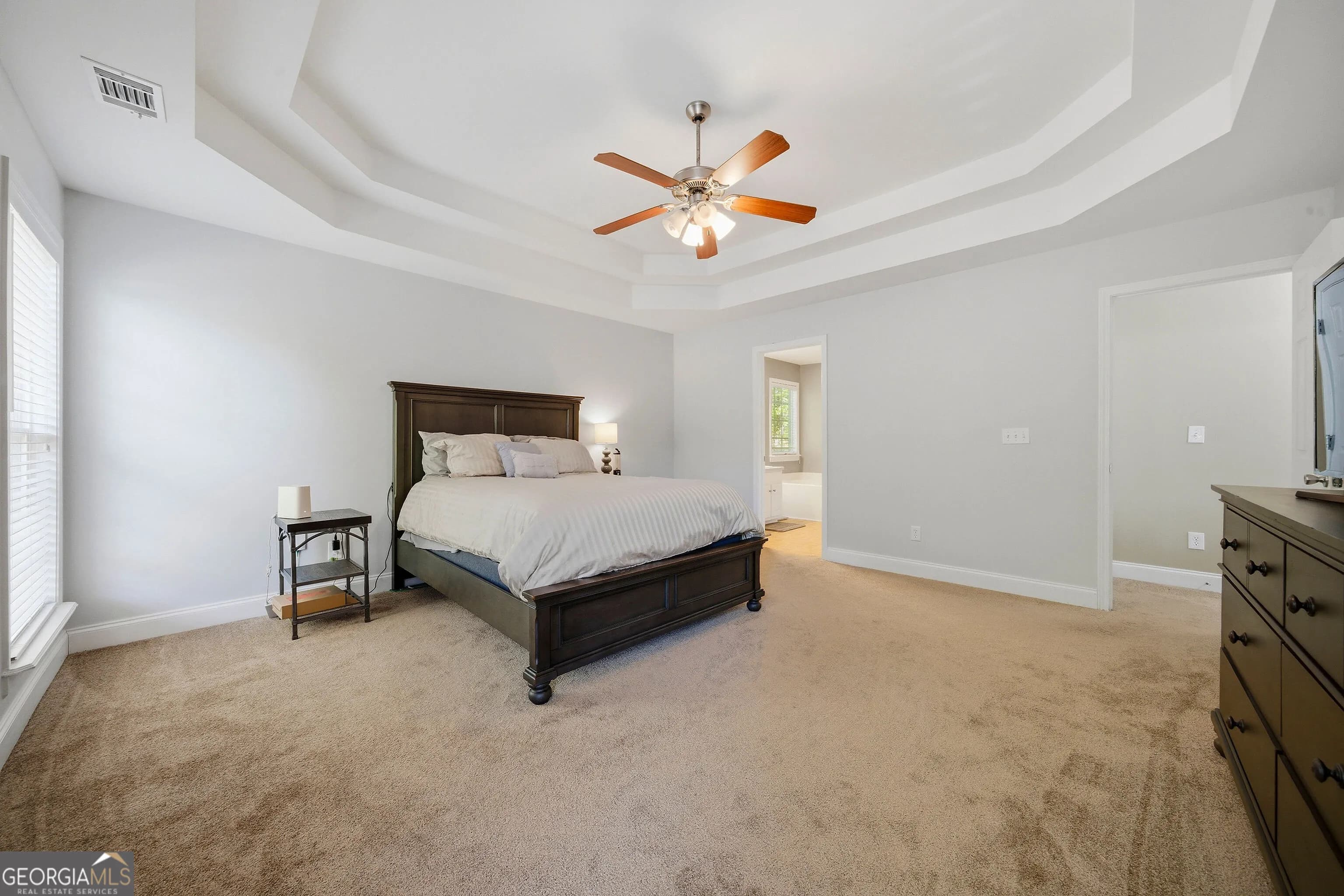 2270 Sharondale Dr — photo 10 of 29
