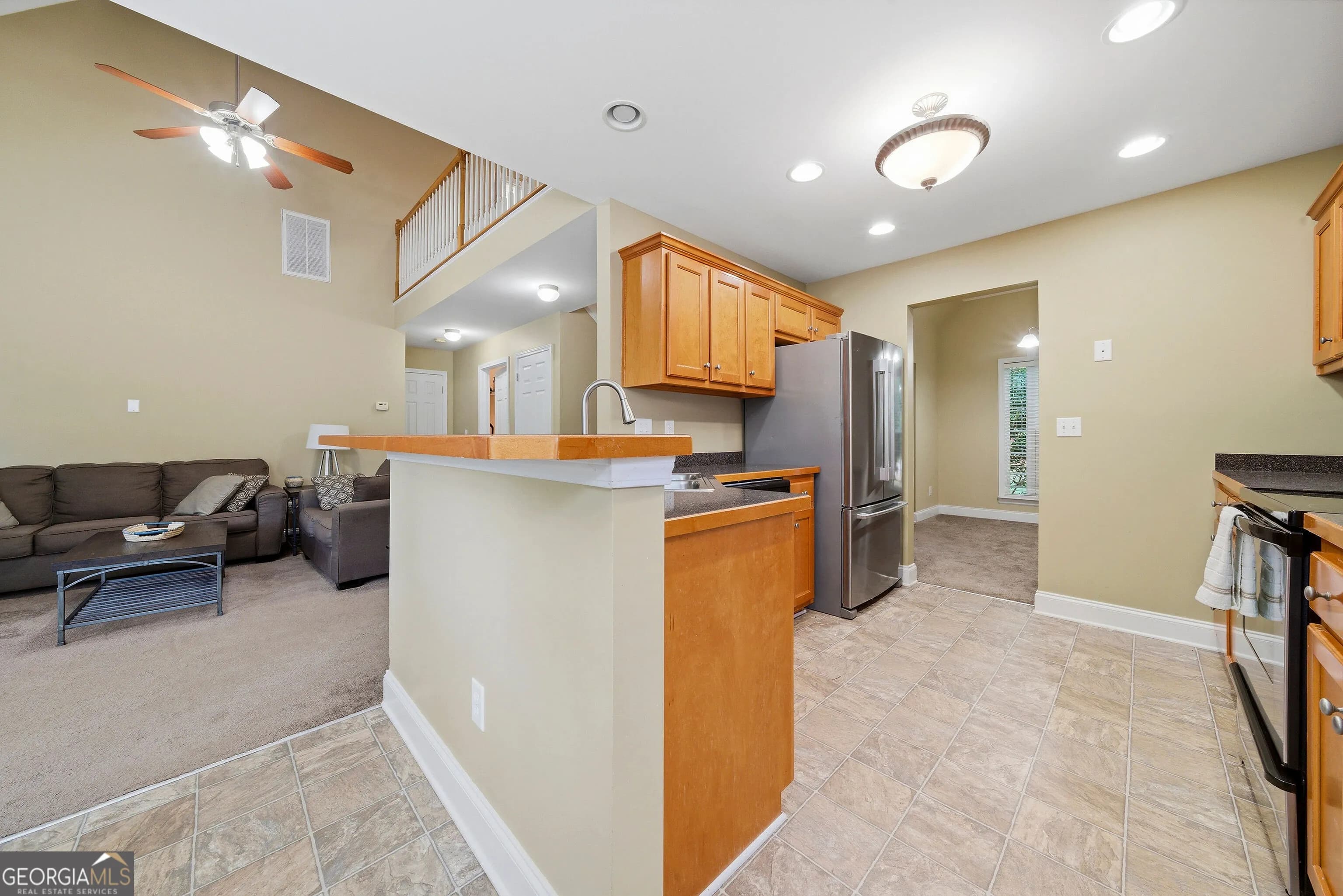 2270 Sharondale Dr — photo 6 of 29