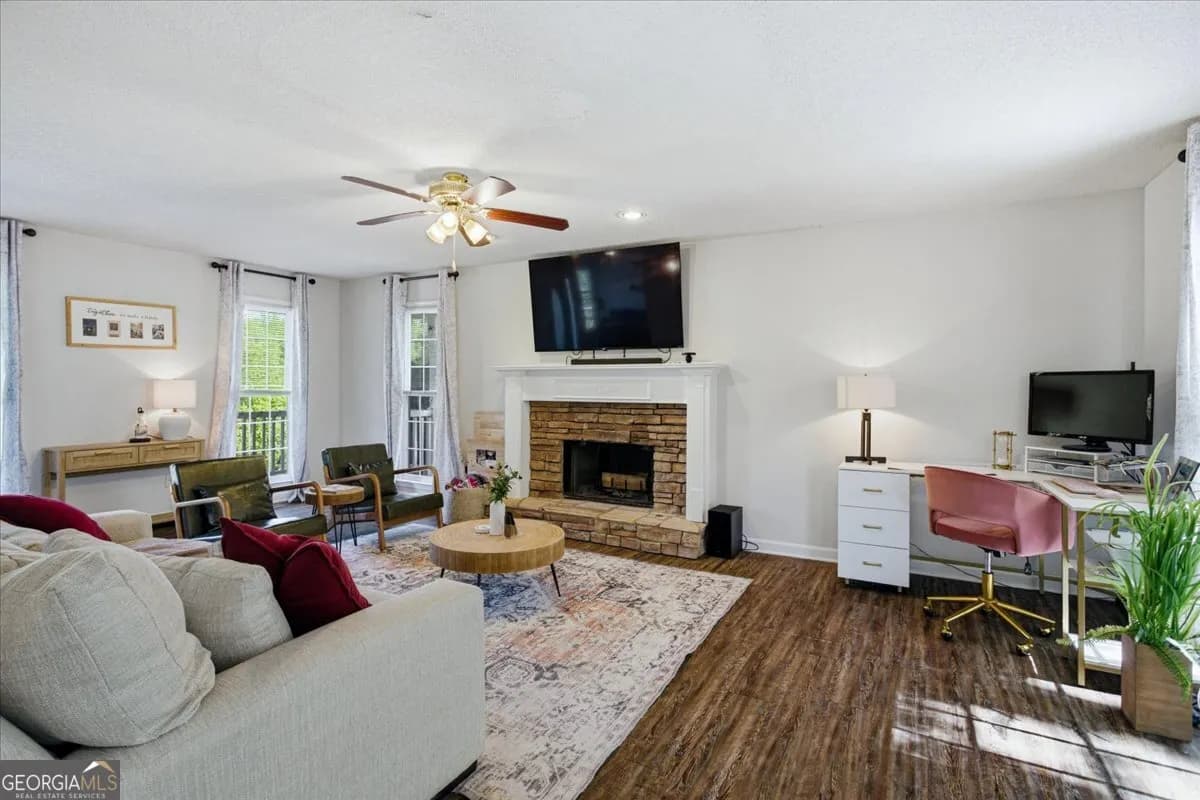 20 Kimball Ct — photo 3 of 50