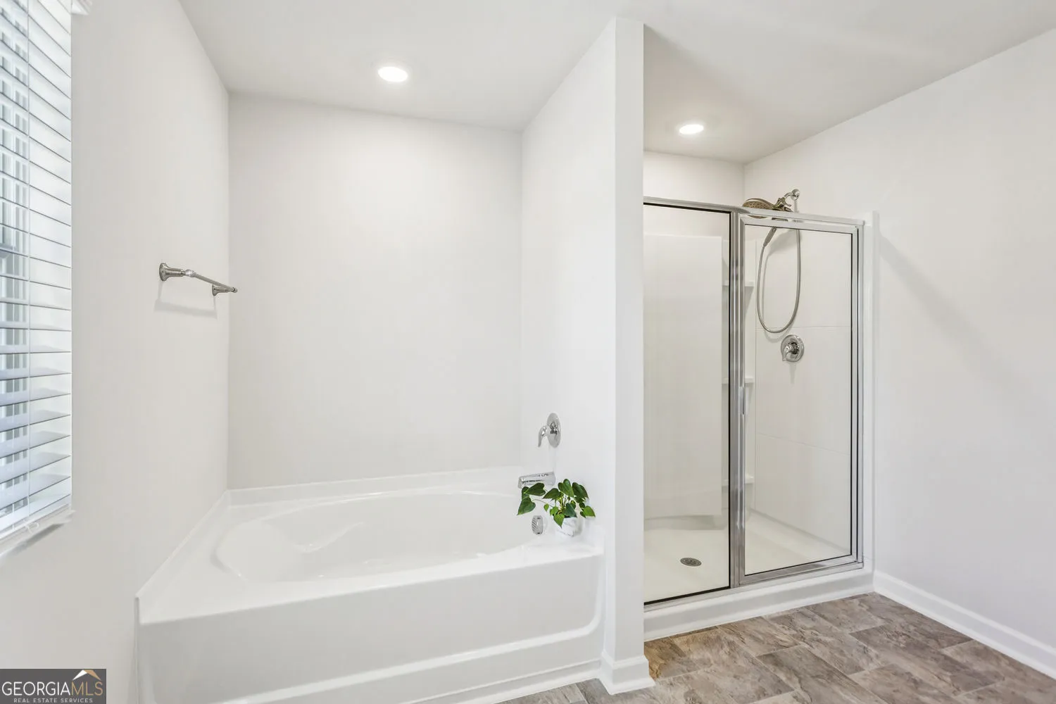 430 Highgrove Way — photo 12 of 30