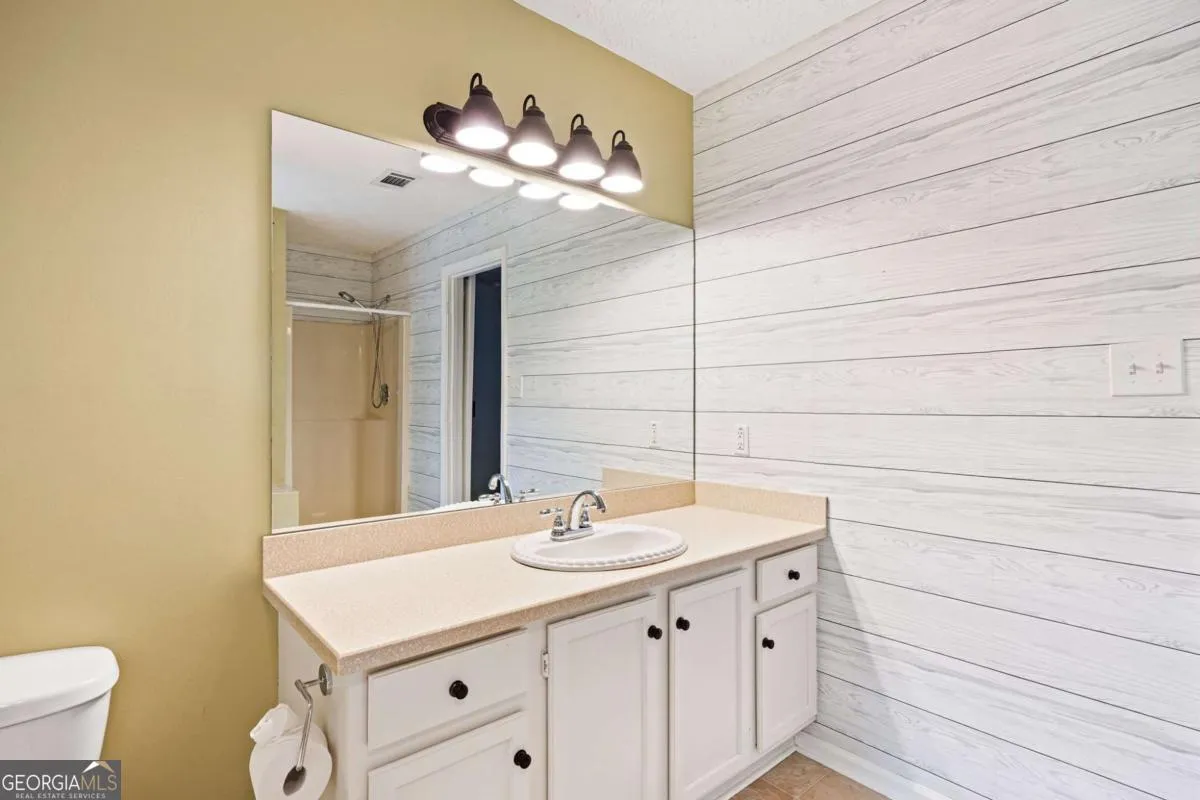 12 Indian Lake Ct — photo 18 of 43