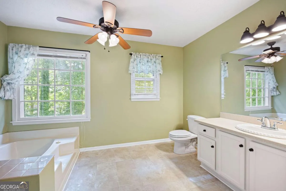 12 Indian Lake Ct — photo 16 of 43