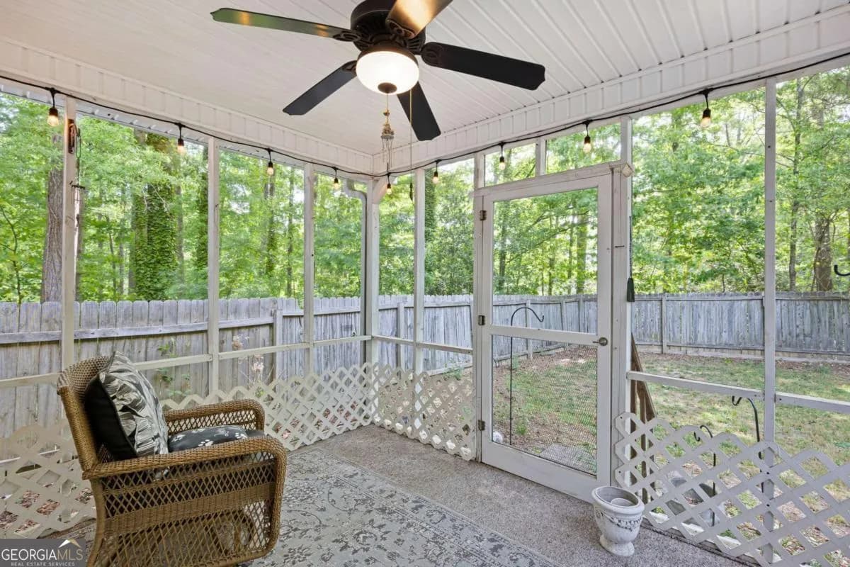 12 Indian Lake Ct — photo 26 of 43