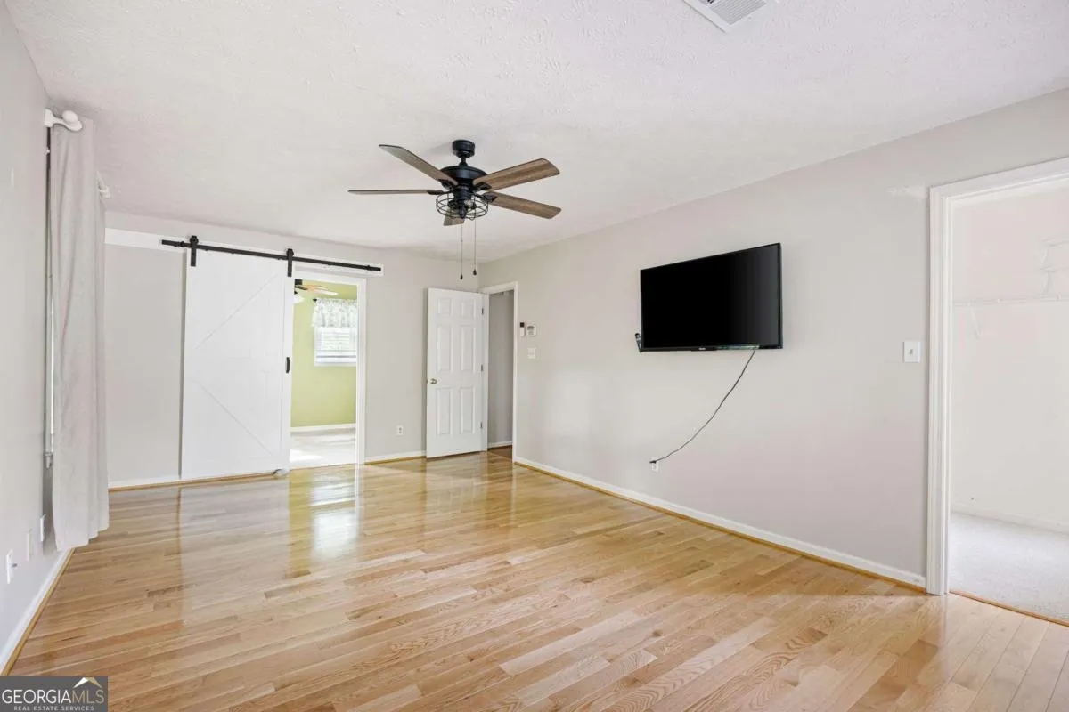 12 Indian Lake Ct — photo 14 of 43