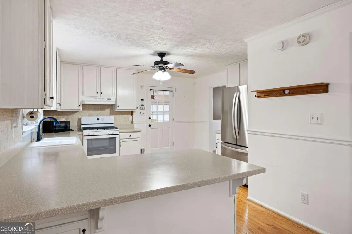 12 Indian Lake Ct — photo 6 of 43