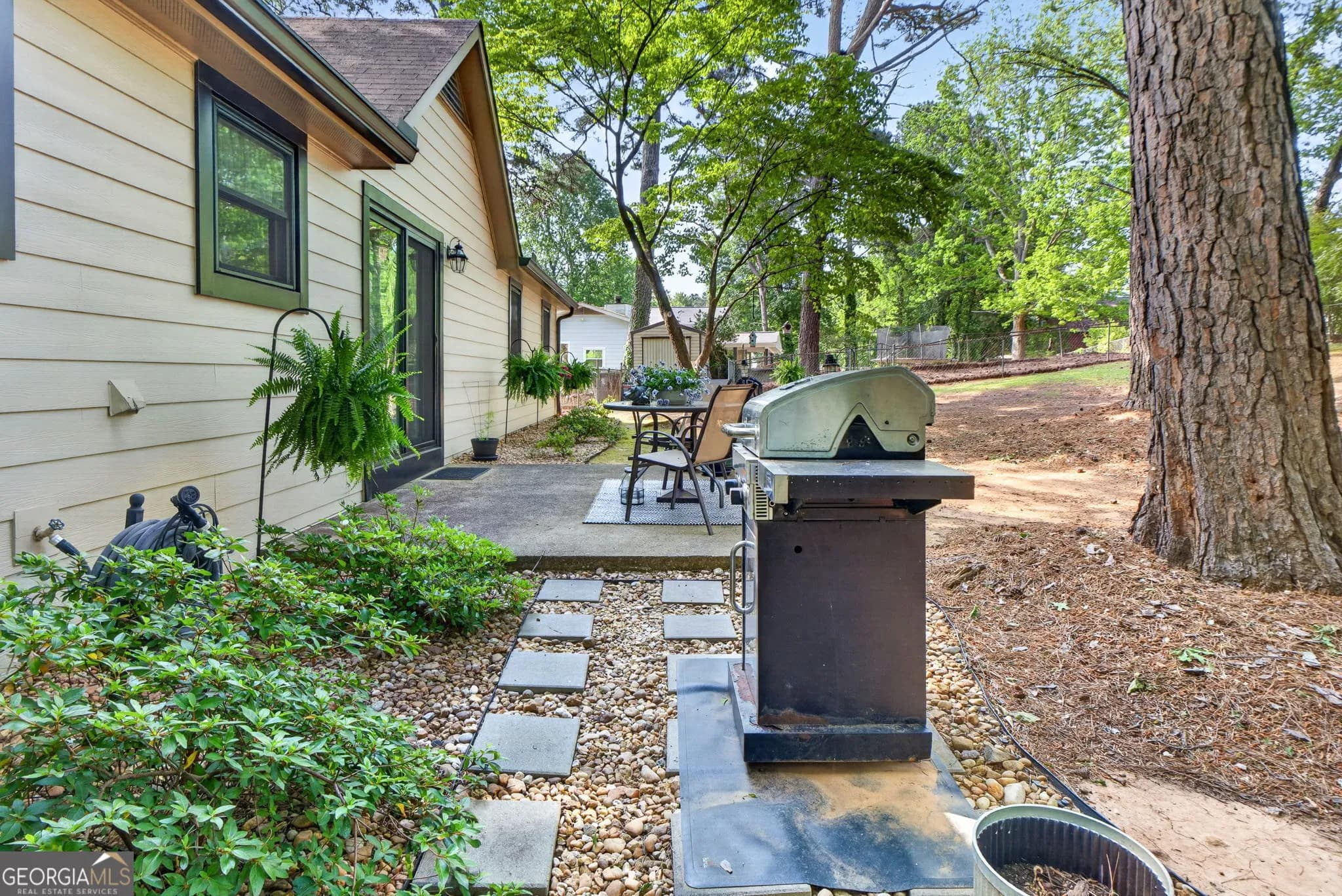 3901 Erica Cir — photo 8 of 18