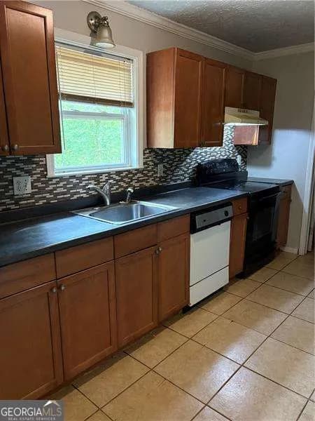 242 Allison Dr — photo 3 of 10