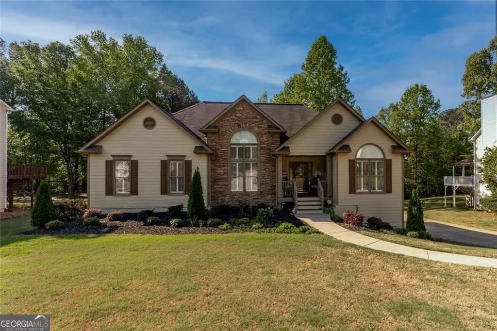 55 Garrison Dr — photo 2 of 48